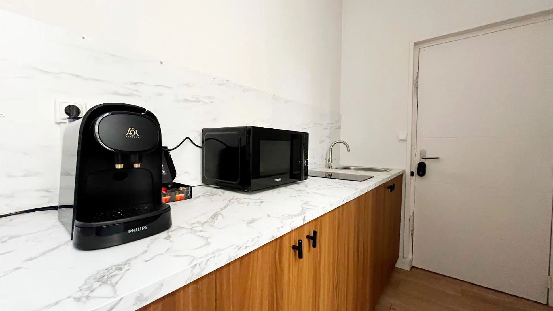 Suite Moka - Check In H24 - Proche Centre Ville Lyon 0*,  Francja